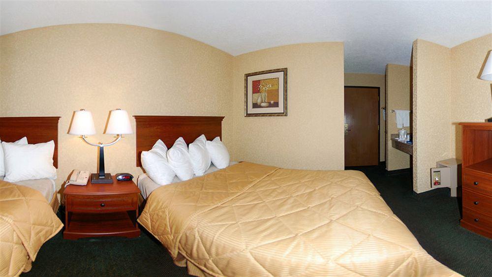 Quality Inn Parkersburg North-Vienna Exterior foto