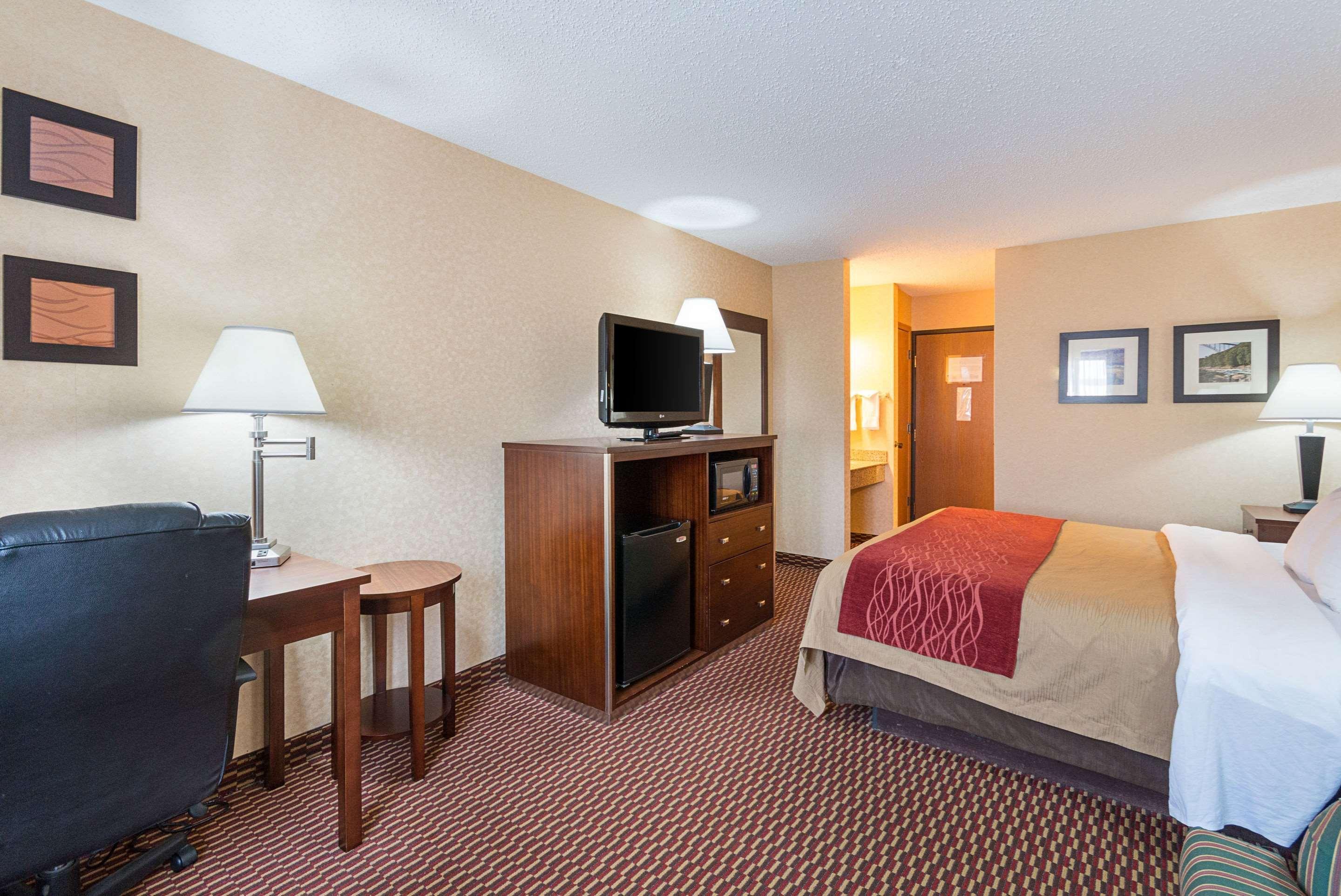 Quality Inn Parkersburg North-Vienna Exterior foto