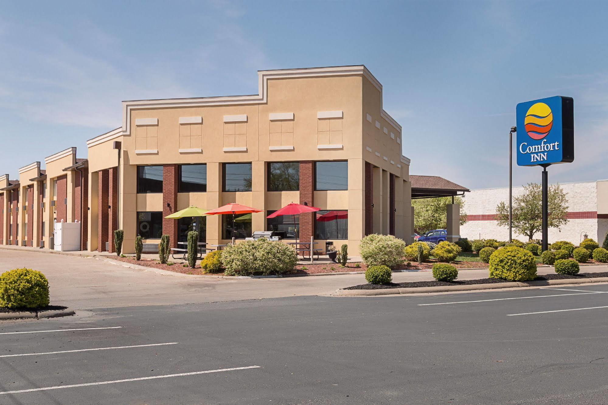 Quality Inn Parkersburg North-Vienna Exterior foto