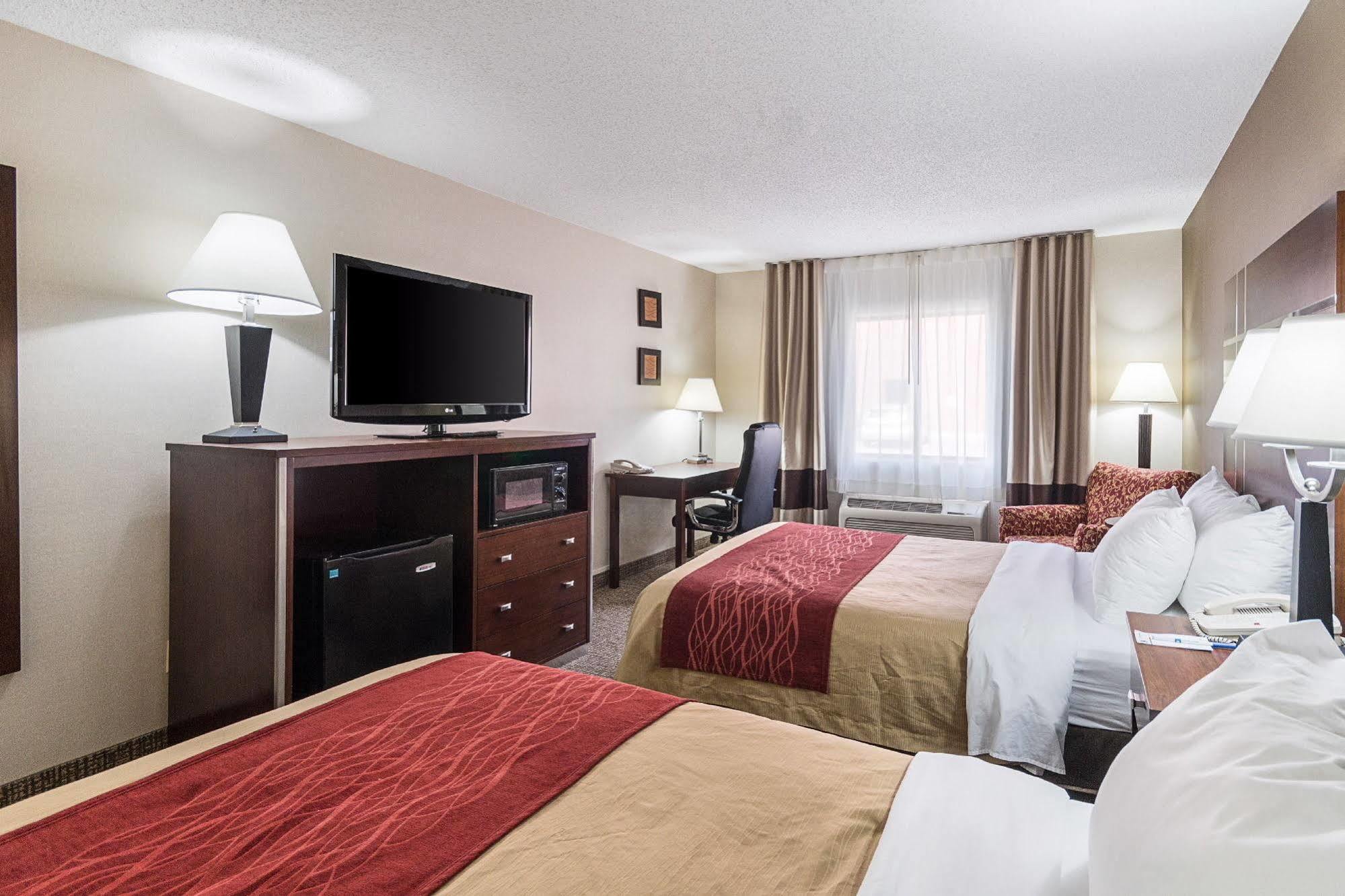 Quality Inn Parkersburg North-Vienna Exterior foto