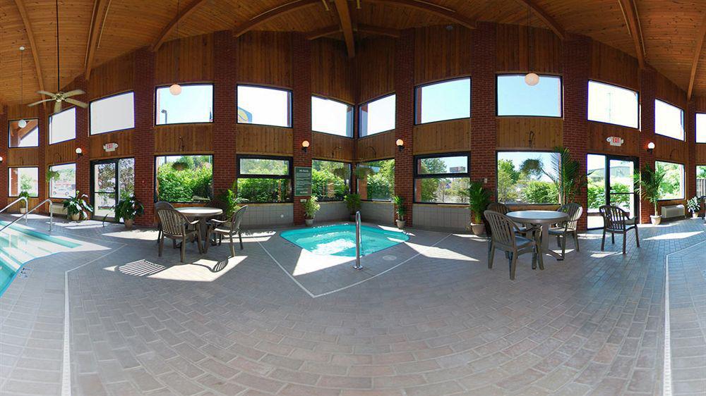 Quality Inn Parkersburg North-Vienna Exterior foto